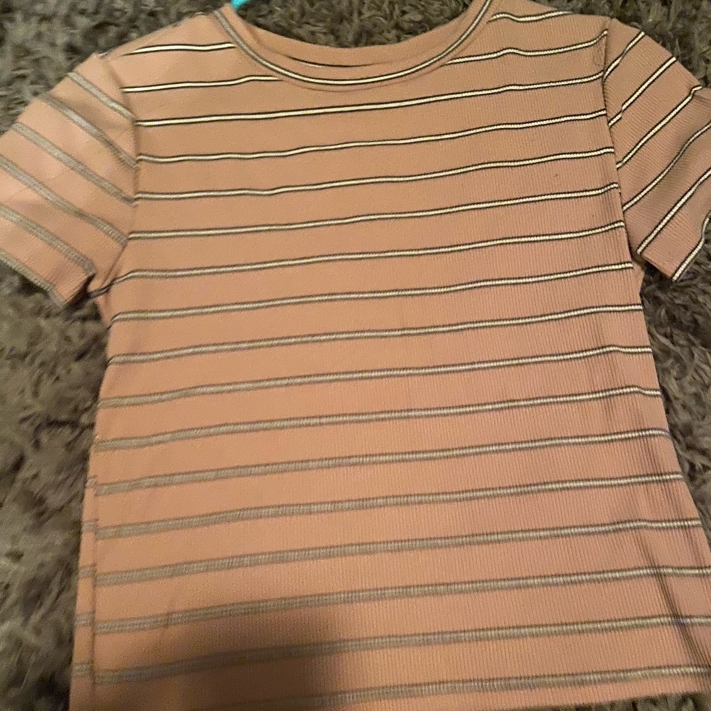 Forever 21 pink stripped cropped comfy tee M